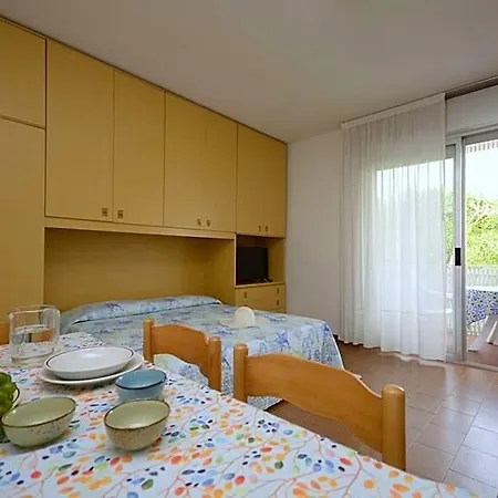 Contemporary Flat In The Main Shopping Road By Beahost Hotel Bibione