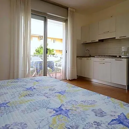 Contemporary Flat In The Main Shopping Road By Beahost Hotel Bibione