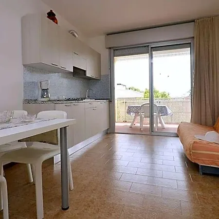 Contemporary Flat In The Main Shopping Road By Beahost Hotel Bibione